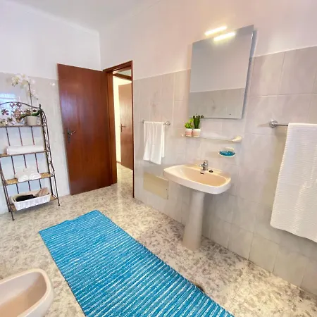 Maria Do Mar * Nazaré